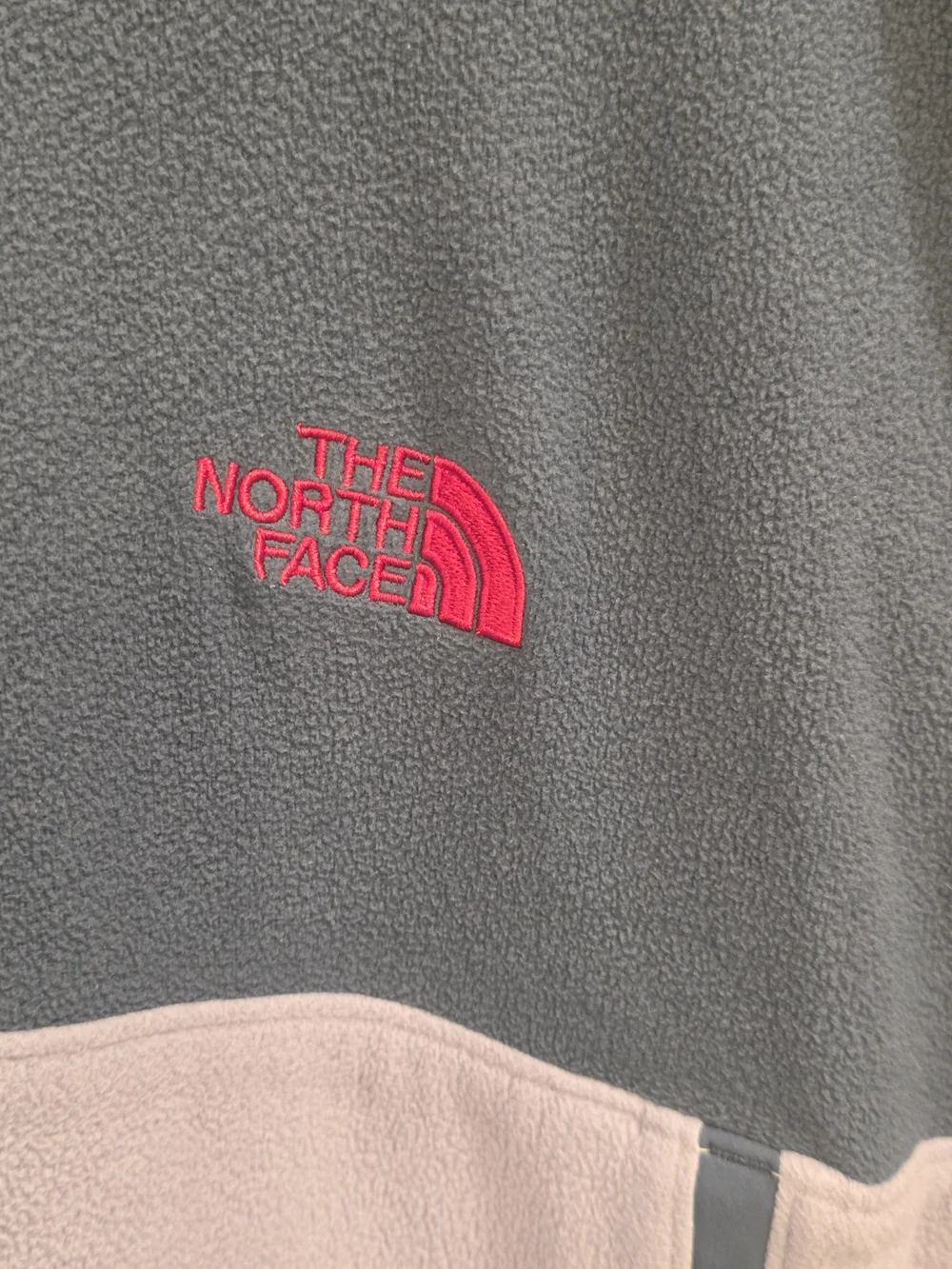 The North Face Vintage Men's XXL Fleece Blue Red Gray Full Zip Pit Zips...